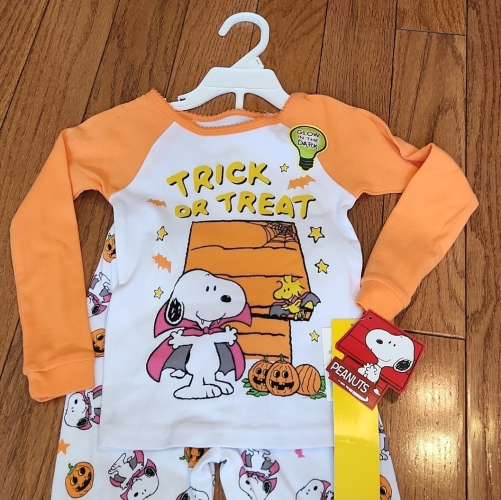 New Snoopy Halloween Pajamas - Glow In The Dark, Girls, Size 4T